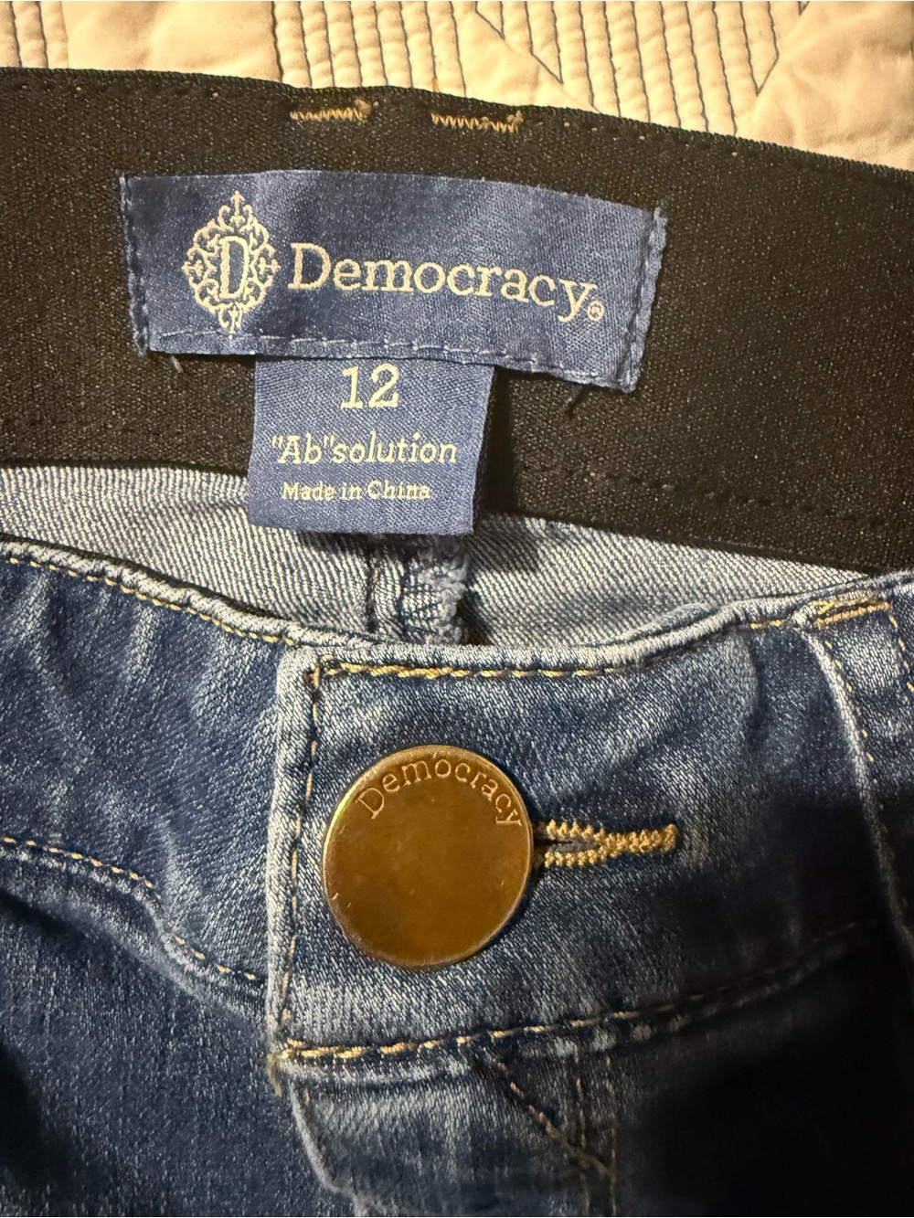 Democracy Medium Blue Ankle Crop Jeans - Picture 3 of 4